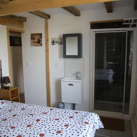 בית נופש The 2 Saphir Et Rubis